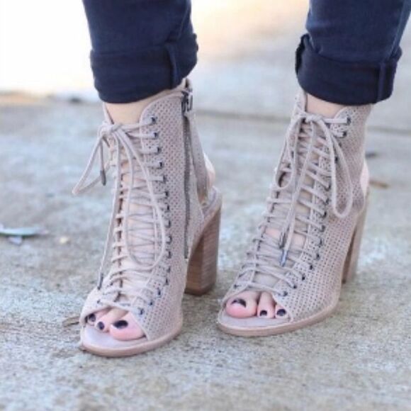Dolce Vita Lira Lace-Up Laser Cut Peep Toe Suede Leather Ankle Booties - Picture 1 of 11